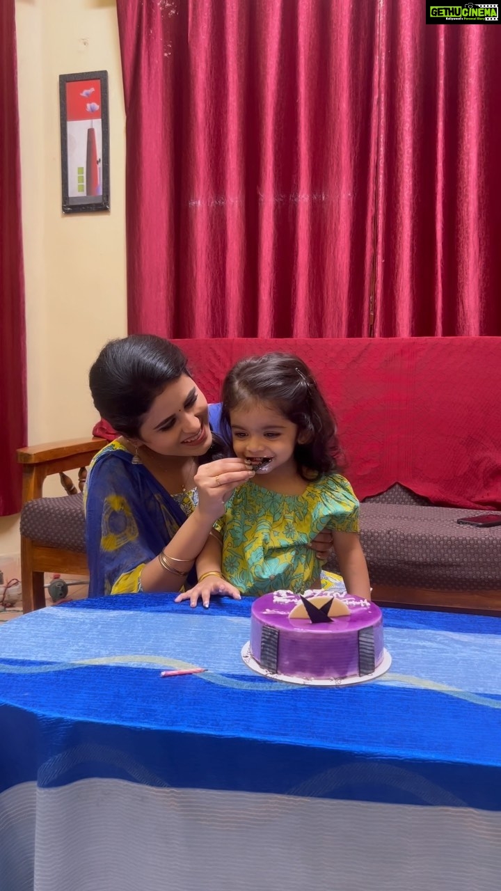 Rithika Tamil Selvi Instagram - Belated happy birthday my dear future heroine 😘😘😘 God bless u my dear Nila kutty ❤️🤗 . . . . . #rithika #tamil_rithika #nilapapa #baakiyalakshmi_vijaytv #reelsindia #reelsinstagram