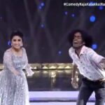 Rithika Tamil Selvi Instagram - Watch Comedy Raja kalakal Rani today at 1:30pm makkale😁 . . . #Rithika #rithika #balarithika #balurithu #vijaytvrithika #rithikavijaytv #tamilselvi_rithika #tamil_rithika #comedyrajakalakkalrani #vijaytvshows #vijaytelevision #vijaystars