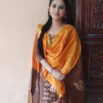 Rithika Tamil Selvi Instagram - 😊 . . . . . Chudidhar @dsrsarees Designer @thisadesignstudio . . . . #Rithika #rithikacwc #tamil_rithika #rithikavijaytv #rithika #vijaystars #amirtha #Amirthabaakiyalakshmi