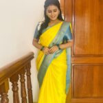 Rithika Tamil Selvi Instagram - 💛💙 Saree @ashas_womens_collection Blouse @niraa_celebrating_fashions . . . #rithika #tamil_rithika #amirthabaakiyalakshmi #vijaystars #vijaytelevision #baakialakshmivijaytv