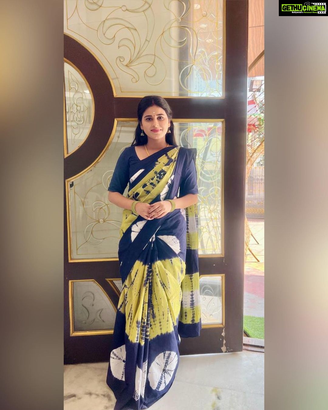 Rithika Tamil Selvi Instagram - Happiness is not by chance but by choice. Be happy always π Sarees @ashas_womens_collection . . . . #rithika #tamil_rithika #baakiyalakshmi_serial #rithikasaree #baakiyalakshmi #vijaystars #vijaytelevision #rithikatamilselvi