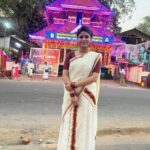 Rithika Tamil Selvi Instagram - Happy New Year 2023 🙏🏻❤️😊 . . . . . . #rithika #tamil_rithika #happynewyear2023 #happynewyear #newyearday1 #newyearvibes #guruvayoortemple #guruvayoor #vinurithika Guruvayur Temple ഗുരുവായൂർ ക്ഷേത്രം
