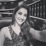 Rukmini Maitra Instagram - As because THE SHOW MUST GO ON! Back on the sets of #DanceDanceJuniorSeason3 The Knee maybe dislocated, but the Heart is in the right place!❤️ P.S. I'm taking care, and feeling better post surgery. Thank you for the love! 🙏🏻🫶