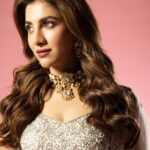 Rukmini Maitra Instagram - 💖✨️ Outfit @bhumikagrover Styling @styleographbychikkygoenka Makeup @makeupbybithikabenia Hair @hairbymousami Photography @pixelamalgam