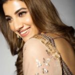 Rukmini Maitra Instagram - Happy Diwali!💫🌟⭐️🧨✨️ Styling @styleographbychikkygoenka Outfit @bhumikagrover Makeup @makeupbybithikabenia Hair @hairbymousami Photography @pixelamalgam