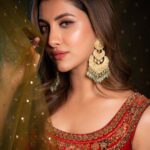 Rukmini Maitra Instagram - Christmas Eve..⭐️🌙❤️ #DanceDanceJuniorSeason3 tonight at 9:30pm sharp only on @starjalsha Outfit @ri_ritukumar Styling @styleographbychikkygoenka Makeup @makeupbybithikabenia Hair @makeupbybithikabenia Photography @subhadeep.dhar