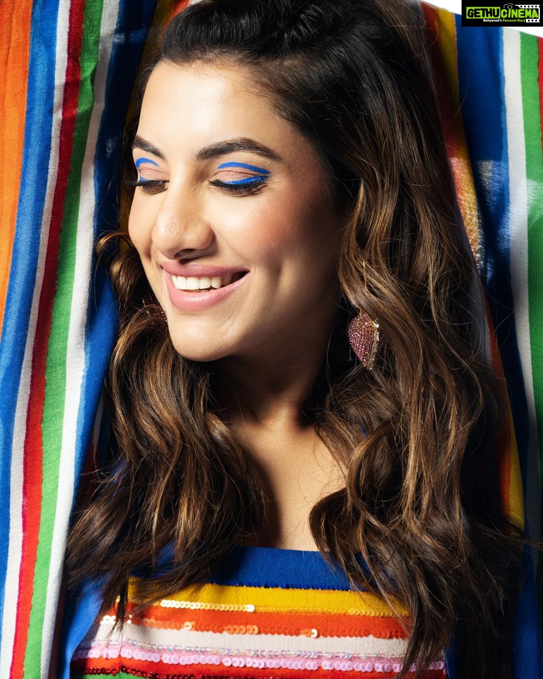 Rukmini Maitra Instagram - I truly could be any colour you like!🌈🌈🌈😃 Outfit @labelnityabajaj Styling @styleographbychikkygoenka Makeup @makeupbybithikabenia Hair @hairbymousami Photography @pixelamalgam