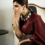 Rukmini Maitra Instagram - I know I've kept you waiting..😉 #KIFF #KIFF2022 #28thKIFF Outfit Custom made by @kiranuttamghosh Styling @styleographbychikkygoenka Makeup & Hair @makeupartist_prasenjit Photography @pixelamalgam