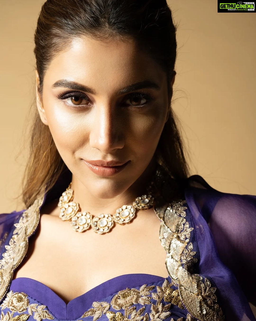 Rukmini Maitra Instagram - Throwback 💜😉 #dancedancejuniorseason3 every Saturday and Sunday at 9:30pm only on @starjalsha Outfit @rashikapoorofficial Styling @styleographbychikkygoenka Makeup @makeupbybithikabenia Hair @hairbymousami Photography @pixelamalgam