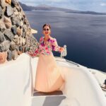 Rukmini Maitra Instagram - Take me away, to a sweet escape..💖 Oía, Santorini, Greece