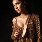 Rukmini Maitra Instagram - Gold Rush❤️‍🔥 Outfit @nirmooha Styling @styleographbychikkygoenka Makeup @makeupbybithikabenia Hair @hairbymousami Photography @pixelamalgam