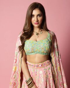 Rukmini Maitra Instagram - 🌸🌸🌸
See you tonight at 9:30pm only on @starjalsha #DanceDanceJuniorSeason3 #DDJSeason3

Outfit @iamdesignofficial
Stylist @styleographbychikkygoenka
Hair @hairbymousami
Makeup @makeupbybithikabenia
Photography @pixelamalgam