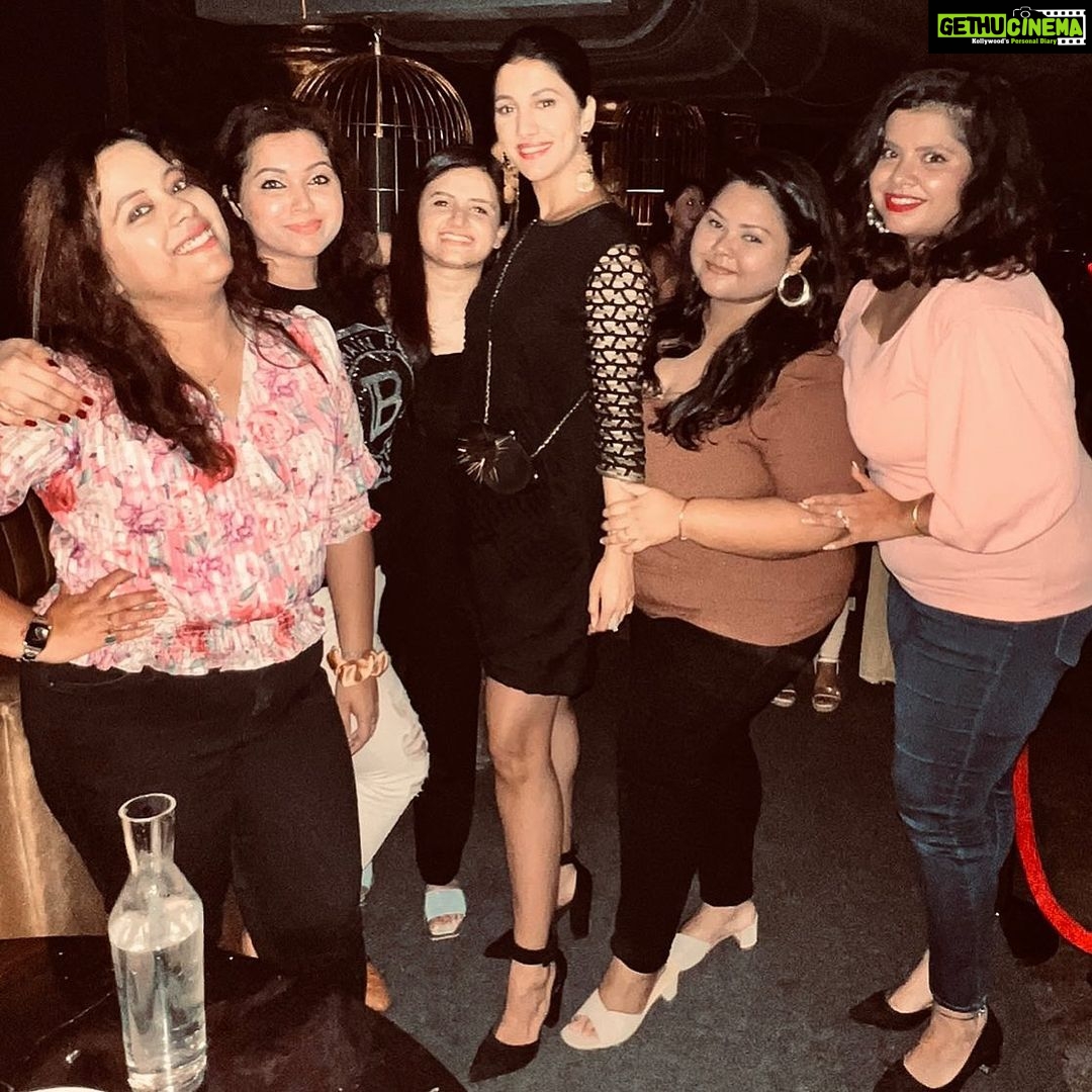 Rukmini Maitra Instagram - My Girls are my Gold!🌟