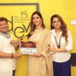 Rukmini Maitra Instagram - BINODIINI - র শুভ মহরৎ!🙏🏻⭐️ #Binodiini #shubhomahurat