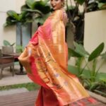 Rupali Bhosale Instagram - Because it’s Trending @ankushpchaudhari @kedarshindems @sanashinde @maharashtra_shaheer_the_film Saree by @gauri.ethnic MUA @abolithattemuaofficial Video by @saneshashank Managed by @its_ashwini_shendge . . . . . . . . #SareeLove #LifeIsBeautiful #Saree #Traditional #GratitudeAttitude #TeamWork #SaturdayVibes #TrendingWending #FeelItReelIt #Fashion #Ootd #OotdFashion #RupaliBhosle #RockingRupali #RupaliWinningHearts #KeepLoving #AaiKutheKayKarte #Sanjana 🧿