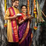 Rupali Bhosale Instagram - #GudiPadwa2023: Marathi celebrities share glimpses of their #GudiPadwa celebration! @rupalibhosle #amrutakhanvilkar @amrutakhanvilkar @ridhimapandit @priyamarathe @gaurikulkarni23 @nehhapendse @suyashtlk @oakprasad @manjiri_oak