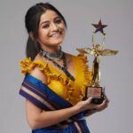 Rupali Bhosale Instagram - 'हे' कलाकार ठरले 'स्टार प्रवाह परिवार पुरस्कार २०२३' चे मानकरी... @rupalibhosle @madhurani.prabhulkar @dnyanadaramtirthkar @reshmashinde02 @anaghaa_atul @sharayusonawaneofficial @siddharth23oct #starpravahparivaarpuraskar2023 #starpravah #starpravahparivaar #rupalibhosle #madhuraniprabhulkar #dnyanadaramtirthkar #reshmashinde #anaghabhagare #sharayusonawane #siddharthjadhav #entertainment #kalakrutimedia #bhfyp