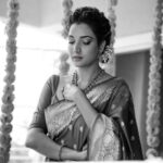 Rupali Bhosale Instagram - I said: what about my eyes? He said: Keep them on the road. I said: What about my passion? He said: Keep it burning. I said: What about my heart? He said: Tell me what you hold inside it? I said: Pain and sorrow. He said: Stay with it. The wound is the place where the Light enters you. ~ RuMi ~ Hair by @ruksar__99 Clicked by @miss_canon_21 Makeup 🙋🏻‍♀️ . . . . . . . #LifeIsBeautiful #Rumi #FeelLife #PositiveVibes #InstaPic #PhotoShoot #BlackAndWhite #Monday and #MondayVibes #SareeLover #RupaliBhosle #RockingRupali #RupaliWinningHearts #KeepLoving #Sanjana #StarPravah #AaiKutheKayKarte 🧿