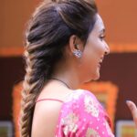 Rupali Bhosale Instagram - Aur inka kya hi kahe 😍 sanjana 📸 . Pc - @miss_canon_21 . . . . . . . . . #aaikuthekaykarte #akkk #starpravah #girlphotographermumbai #girlphotographer #stillphotographer Thane West, Thane