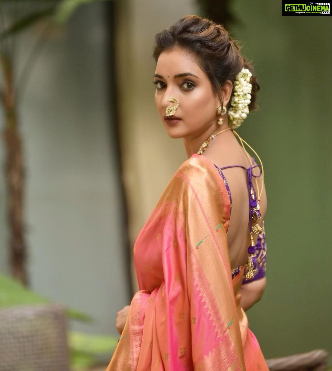 Rupali Bhosale Instagram - On a day when the wind is perfect, the sail just needs to open and the world is full of beauty. Today is such a day. ~ RuMi ~ MUA @abolithattemuaofficial Saree by @gauri.ethnic Clicked by @saneshashank . . . . . . . #GoldenHour #PhotoOfTheDay #SareeLove #LifeIsBeautiful #Saree #Traditional #GratitudeAttitude #TeamWork #FridayVibes #Rumi #PhotoShoot #Fashion #Ootd #OotdFashion #RupaliBhosle #RockingRupali #RupaliWinningHearts #KeepLoving #AaiKutheKayKarte #Sanjana 🧿