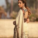 Rupali Bhosale Instagram – Listen to silence. It has so much to say

~ RuMi ~

Clicked by @ashayrtulalwar 
Makeup by @mhatresameer60 
Hair & video by @ruksar__99
Assistant @raju_chiluka31
Saree by @tantuparv 
.
.
.
.
.
.
.
#GoldenHour #Collaboration #RupaliXTantuparv #SareeLove #LifeIsBeautiful #Saree #Traditional #GratitudeAttitude #TeamWork #MondayVibes #PhotoShoot #InstaPic #FeelLife #Fashion #Ootd to #OotdFashion #RupaliBhosle #RockingRupali #RupaliWinningHearts #KeepLoving #AaiKutheKayKarte #Sanjana 🧿