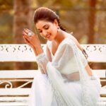 Rupali Bhosale Instagram - Don't be afraid of being die eread of being the same as everyone else. ~ RuMi ~ Hair by @ruksar__99 Saree by my beautiful friend @heenasayyed._ Clicked by @ashayrtulalwar . . . . . . . #GoldenHour #PhotoOfTheDay #SareeLove #LifeIsBeautiful #Saree #Traditional #GratitudeAttitude #TeamWork #SaturdayVibes #Rumi #PhotoShoot #Fashion #Ootd #OotdFashion #RupaliBhosle #RockingRupali #RupaliWinningHearts #KeepLoving #AaiKutheKayKarte #Sanjana 🧿