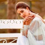 Rupali Bhosale Instagram - I'd rather be labeled as fake for being real. Than be praised as real for being fake. ~ RuMi ~ Hair by @ruksar__99 Saree by my beautiful friend @heenasayyed._ Clicked by @ashayrtulalwar . . . . . . . #GoldenHour #PhotoOfTheDay #SareeLove #LifeIsBeautiful #Saree #Traditional #GratitudeAttitude #TeamWork #SaturdayVibes #Rumi #PhotoShoot #Fashion #Ootd #OotdFashion #RupaliBhosle #RockingRupali #RupaliWinningHearts #KeepLoving #AaiKutheKayKarte #Sanjana 🧿