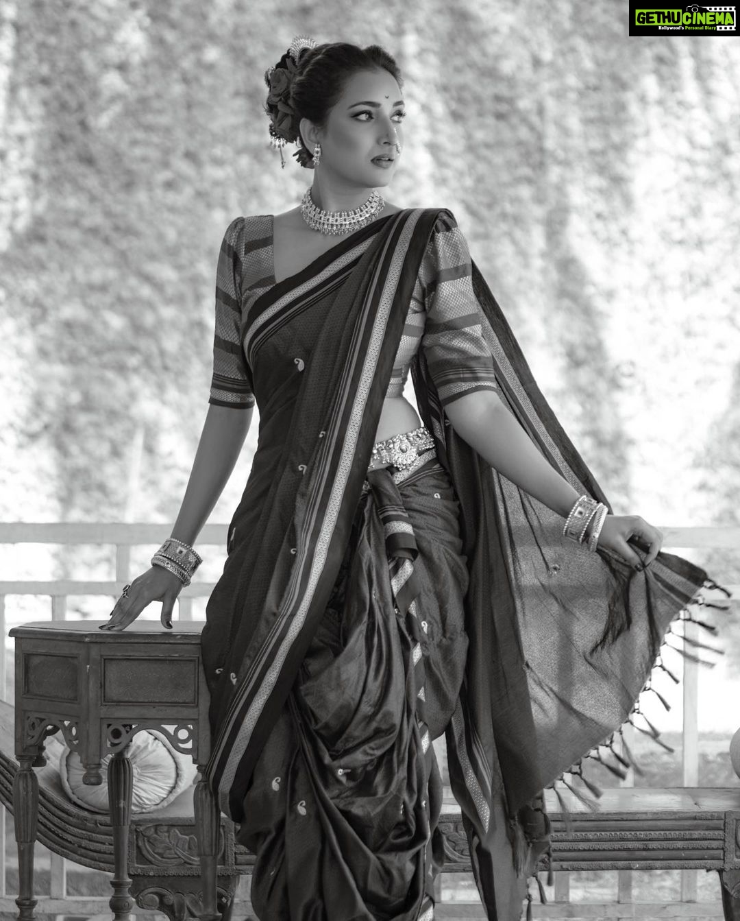 Rupali Bhosale Instagram - What I like about black-and-white photographs is that they re more like reading the rook than seeing,the movie ~ RuMi ~ Hair by @ruksar__99 Saree by @aaishvy_designs Jewellery by @jizajewellerystudio Makeup by ๐๐ปโโ๏ธ Clicked by @ashayrtulalwar . . . . . . #FestiveVibes #SareeLove #LifeIsBeautiful #Saree #Traditional #GratitudeAttitude #TeamWork #TuesdayVibes #RupaliBhosle #RockingRupali #RupaliWinningHearts #KeepLoving #AaiKutheKayKarte #Sanjana ๐งฟ