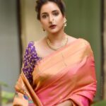 Rupali Bhosale Instagram - The only Lasting beasty is the Beauty of the Heart. ~ RuMi ~ MUA @abolithattemuaofficial Saree by @gauri.ethnic Clicked by @saneshashank . . . . . . . #GoldenHour #PhotoOfTheDay #SareeLove #LifeIsBeautiful #Saree #Traditional #GratitudeAttitude #TeamWork #FridayVibes #Rumi #PhotoShoot #Fashion #Ootd #OotdFashion #RupaliBhosle #RockingRupali #RupaliWinningHearts #KeepLoving #AaiKutheKayKarte #Sanjana 🧿