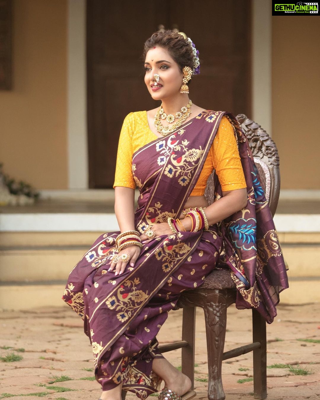 Rupali Bhosale Instagram - Shine like the whole universe is yours. ~ RuMi ~ Saree & Blouse @aaishvy_designs Earcuffs, Nath, Finger Rings @nathicha__nakhara Moti chokar @samarth_creation_2022 Long necklace, Waist Chain @jizajewellerystudio Makeup @mhatresameer60 Hair @ruksar__99 Clicked @ashayrtulalwar . . . . . #FestiveVibes #SareeLove #LifeIsBeautiful #Saree #Traditional #GratitudeAttitude #TeamWork #SaturdayVibes #RupaliBhosle #RockingRupali #RupaliWinningHearts #KeepLoving #AaiKutheKayKarte #Sanjana 🧿