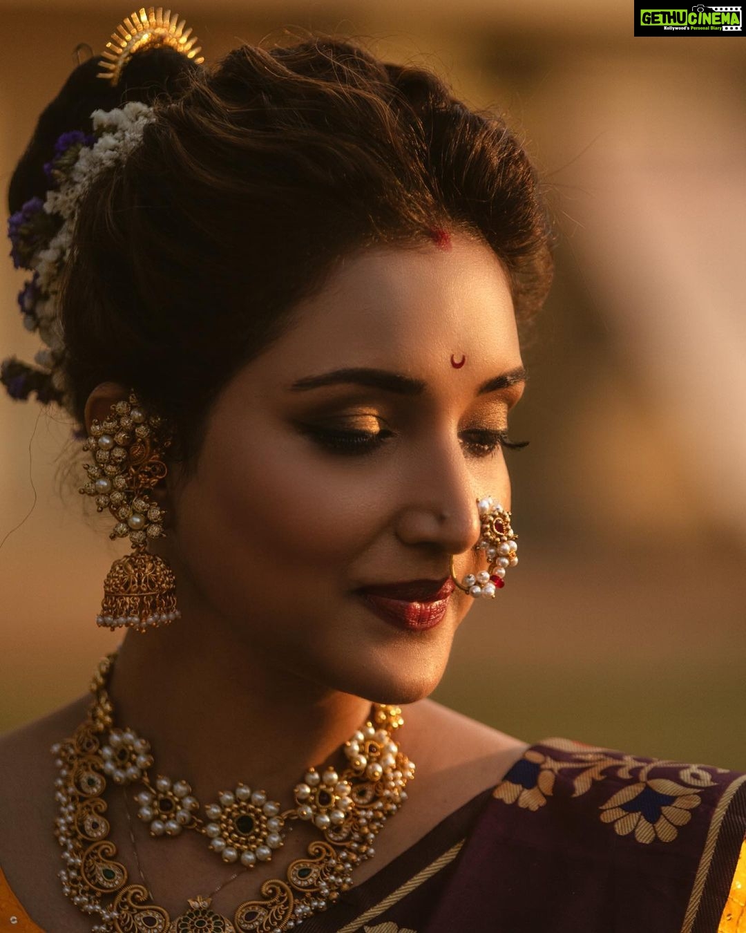 Rupali Bhosale Instagram - Shine like the whole universe is yours. ~ RuMi ~ Saree & Blouse @aaishvy_designs Earcuffs, Nath, Finger Rings @nathicha__nakhara Moti chokar @samarth_creation_2022 Long necklace, Waist Chain @jizajewellerystudio Makeup @mhatresameer60 Hair @ruksar__99 Clicked @ashayrtulalwar . . . . . #FestiveVibes #SareeLove #LifeIsBeautiful #Saree #Traditional #GratitudeAttitude #TeamWork #SaturdayVibes #RupaliBhosle #RockingRupali #RupaliWinningHearts #KeepLoving #AaiKutheKayKarte #Sanjana 🧿