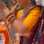 Rupali Bhosale Instagram - मालिका कलाकारांचा गिरगाव शोभायात्रेत सहभाग . #rupalibhosle #starpravah #gudhipadwa #letsupp