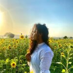 Saiyami Kher Instagram – Unfiltered life at @utopiafarmstay ❤️🌻