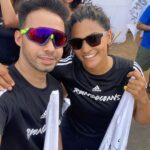 Saiyami Kher Instagram - My 4th year with @adidasindia and the forever inspiring @afrozshah_ for Run for the oceans! There is a marked difference because we have started cleaning much deeper inside. Still just the tip of the iceberg but always nice to notice results. Let’s be aware of the harm we are causing our planet, and try and change it. We found lots of plastic milk bags and chips and pan masala packets. Let’s be aware that when we cut milk bags from the corners and that reaches our ocean, the sand gets deposited in these bags and the skin down. Let’s try and reduce our plastic usage because as Afroz said this morning we need the oceans and the oceans need us. Let’s do our bit 🙏🏽 Thankyou to the whole team of @adidasindia @adidas @parley.tv for supporting this cause so religiously. @sunil3stripes @ssaltnpepperr and team well done. @arjunsaraswat you were missed! #runfortheoceans #adidas #parleyfortheoceans