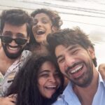 Saiyami Kher Instagram – One of my favourite things about this job is the people I get to befriend. Some have come fleetingly and taught me big life lessons before parting. While others have stuck around through thick and thin, becoming an intrinsic part of my family. Every single person I’ve encountered has enlightened me, contributed to my growth and shaped my life. 
I can’t believe I’m 70 days into this project. I have made some #Faadu friends for life on this one. As Gulzar sahab has said “बेवजह है, तभी तो दोस्ती है… वजह होती तो साज़िश होती।” ❤️

#faadu @ashwinyiyertiwari @pavailgulati @abhilashthapliyal