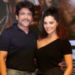 Saiyami Kher Instagram - What I look for the most in all my role models and heroes is humility. Nag Sir is an embodiment of what a real star should be. Over 40 years in the industry and innumerable films, Nag Sir is someone who doesn’t take his stardom seriously. That’s what makes him so special. Besides being an incredible actor and entertainer, he is someone who can chat about anything under the sun. An avid reader, diver, traveller with interests varying from politics, sport, science, technology, history, cryptocurrency (to name a few). It was such a joy to be around him while shooting for Wild Dog. I really do hope that I get to work with him again. I’ve come to realise that when you are curious about life, you don’t age. That’s possibly the secret to his youth. Happy Birthday Nag Sir! #hbdkingnagarjuna #nagarjuna