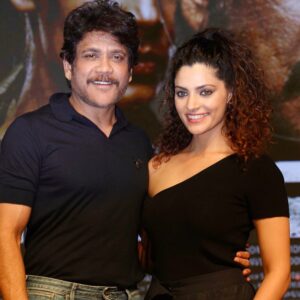 Saiyami Kher Instagram - What I look for the most in all my role models and heroes is humility. Nag Sir is an embodiment of what a real star should be. Over 40 years in the industry and innumerable films, Nag Sir is someone who doesn’t take his stardom seriously. That’s what makes him so special. Besides being an incredible actor and entertainer, he is someone who can chat about anything under the sun. An avid reader, diver, traveller with interests varying from politics, sport, science, technology, history, cryptocurrency (to name a few).
It was such a joy to be around him while shooting for Wild Dog. I really do hope that I get to work with him again. I’ve come to realise that when you are curious about life, you don’t age. That’s possibly the secret to his youth. Happy Birthday Nag Sir! 

#hbdkingnagarjuna #nagarjuna