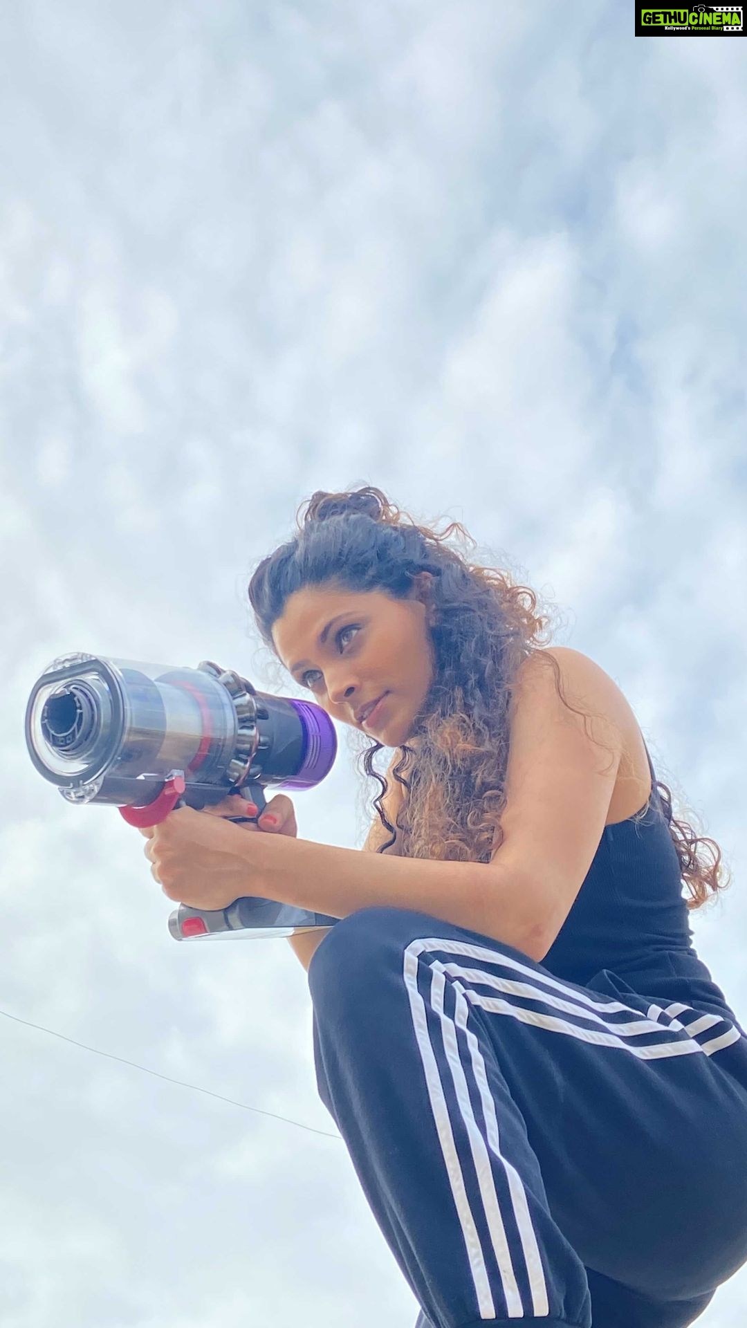 Saiyami Kher Instagram - I always thought the normal dusting, sweeping and mopping is more than enough to keep my house clean. My house always looked clean but every time my friend visited she would get a dust allergy and I never figured out why! I have been using the Dyson V11 for a while now and this time when my friend visited she was perfectly normal and allergy free. The Dyson has a 6 layer filter technology that captures the finest of dust particles. It has a different range of attachments which helps clean every surface and every corner of the house. It’s cord free and super light which makes cleaning very easy! I along with my Dyson V11 have hunted down the enemies in my house! @dyson_india @dyson #dyson #dysondustchallenge #dysonv11 #ad #partnership
