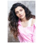 Saiyami Kher Instagram – When you wake up and realise the match is over before the 5th day. Then it dawns on you the next game is 7 days away! And Anderson is getting ready for the #PinkBallTest

Shot by @kay_sukumar 
Styled by @shnoy09 
Hmu @loveleen_makeupandhair @_misheeta
Wearing @madison_onpeddar