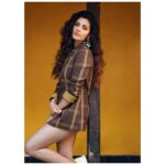 Saiyami Kher Instagram – Dress code for all my 2020 meetings ;)

Shot by @kay_sukumar 
Hmu @loveleen_makeupandhair @_misheeta 
Style by @shnoy09 
Wearing @appapop 
Earring @azotiique
