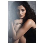 Saiyami Kher Instagram - बहुत अंदर तक जला देती है, वो शिकायतें जो कभी बयां नहीं होती
