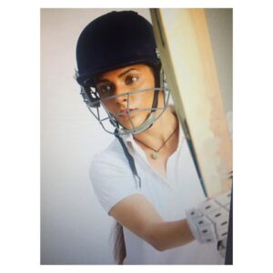 Saiyami Kher Instagram - I still can’t get over this series win. Don’t want discussions to move on so quickly to the Ind-Eng team or the IPL transfers. This win needs to be relished. Can we put all arguments to rest & agree that test cricket is the best! 
#GabbaBreached #IndiaWins #IPLRetention #INDvENG