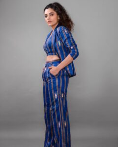 Saiyami Kher Instagram - Suited up.
 
Wearing @pinkporcupines 
Styled by @shnoy09 
Shot by @rahulsawant