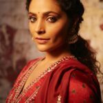 Saiyami Kher Instagram - All things faadu. Because faadu releases in 2 days! Shot by @shivamguptaphotography Wearing @anitadongre Jewellery @anitadongre Brand agency @elevate_promotions Hmu @hetviburman @pravin_madye