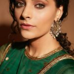 Saiyami Kher Instagram - Hara bhara kabab 🫑 Shot by @shivamguptaphotography Outfit: @raw_mango Earrings: @sangeetaboochra @aquamarine_jewellery Ring: @silverstreakstore Footwear: @aprajitatoorofficial @elevate_promotions Styling : @shreejarajgopal Style team: @yeshadattani @dhwanii.jain HMU @hetviburman @pravin_madye