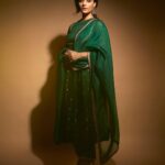 Saiyami Kher Instagram - Hara bhara kabab 🫑 Shot by @shivamguptaphotography Outfit: @raw_mango Earrings: @sangeetaboochra @aquamarine_jewellery Ring: @silverstreakstore Footwear: @aprajitatoorofficial @elevate_promotions Styling : @shreejarajgopal Style team: @yeshadattani @dhwanii.jain HMU @hetviburman @pravin_madye