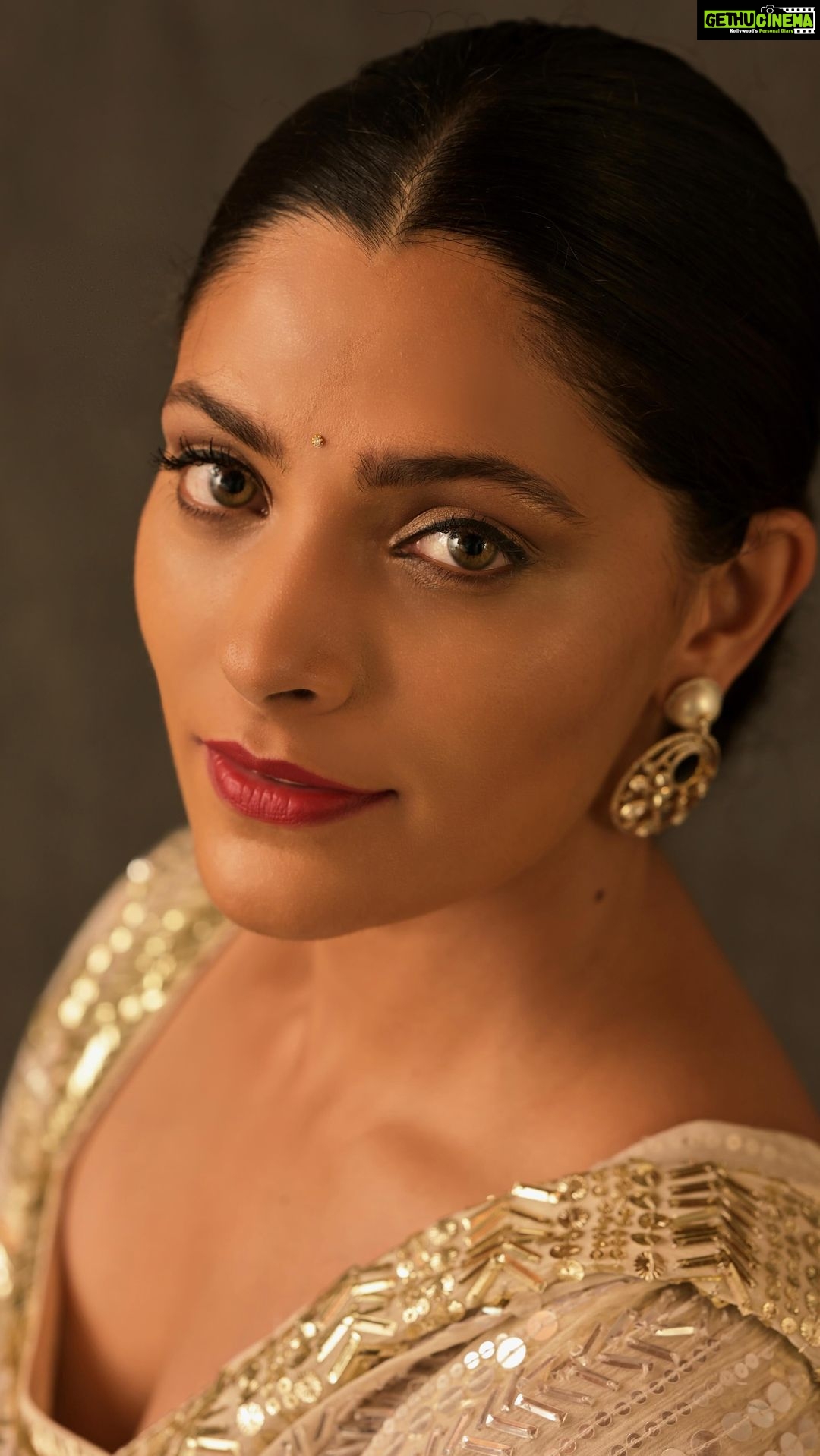 Saiyami Kher Instagram - ✨💫 @manishmalhotraworld @manishmalhotra05 @mnvfinejewels @roopavohrafinejewellery
