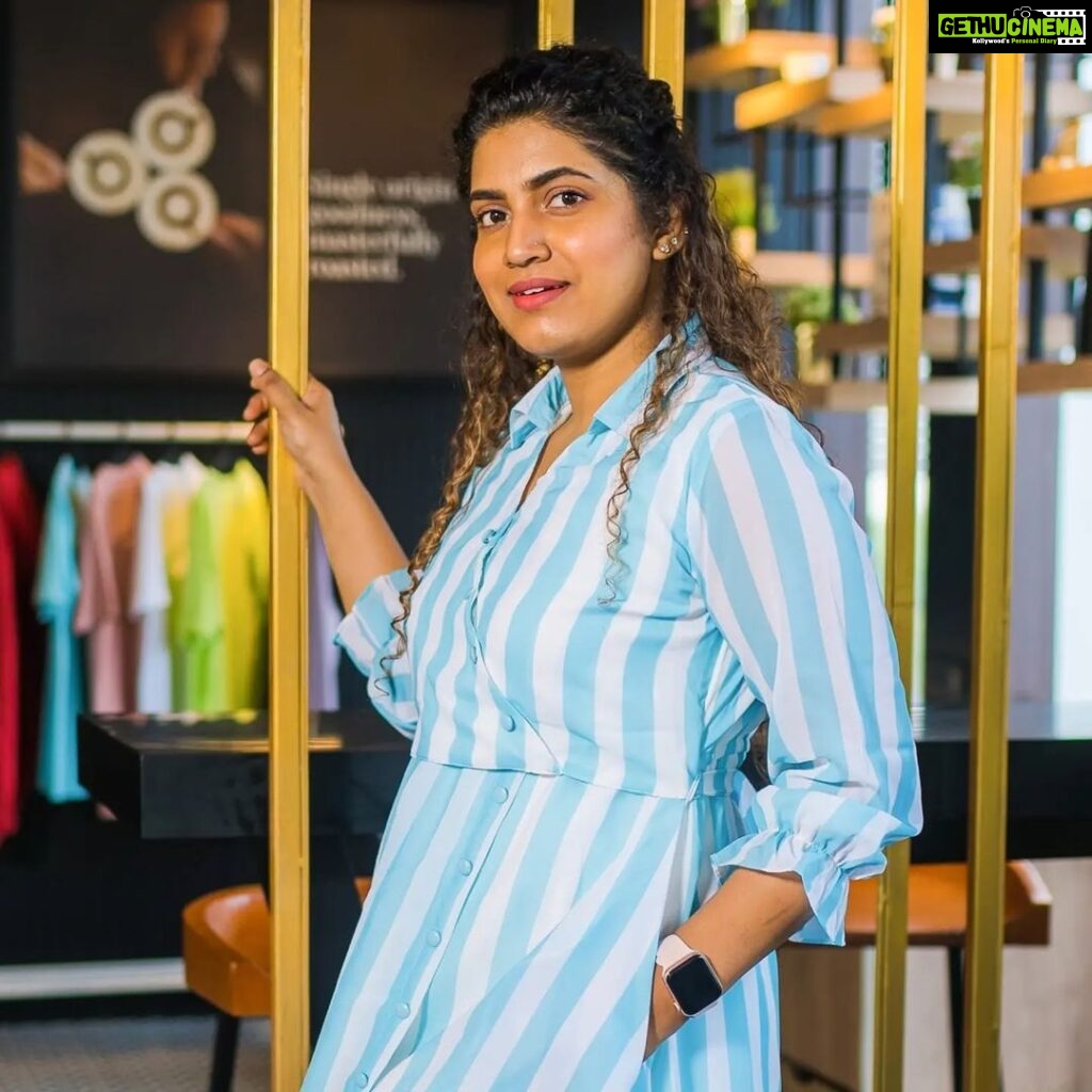 Sameera Sherief Instagram - 💎 MOROCCO ~ SSxMB 💎 Morocco is a smart striped shirt dress. It features a collar neck, hand pressed buttons that run down the dress and long sleeves that end in a frill to go with the overall style. The A line flare below the waist gives it a trim and flattering look. Morocco is versatile to dress down with a pair of white sneakers or up with a small heel for a day event. Ties come together at the back to give shape. Pockets on both sides add extra functionality. The unique SS X MB design includes a cross-over inner neck pattern to access your breasts with complete ease and a fully integrated flap that helps you have 100% privacy as you nurse. Available in sizes Small to 4XL. SHOP ON WWW.MEERABHARADWAJ.COM #SSxMB #SameeraSheriefXMeeraBharadwaj #normalizenursinginpublic #nursinginpublic #breastfeedinginpublic #freedomtofeed #freedomtofeedforindianmoms #chiffonmaxi #maternitywear #breastfeedingdress