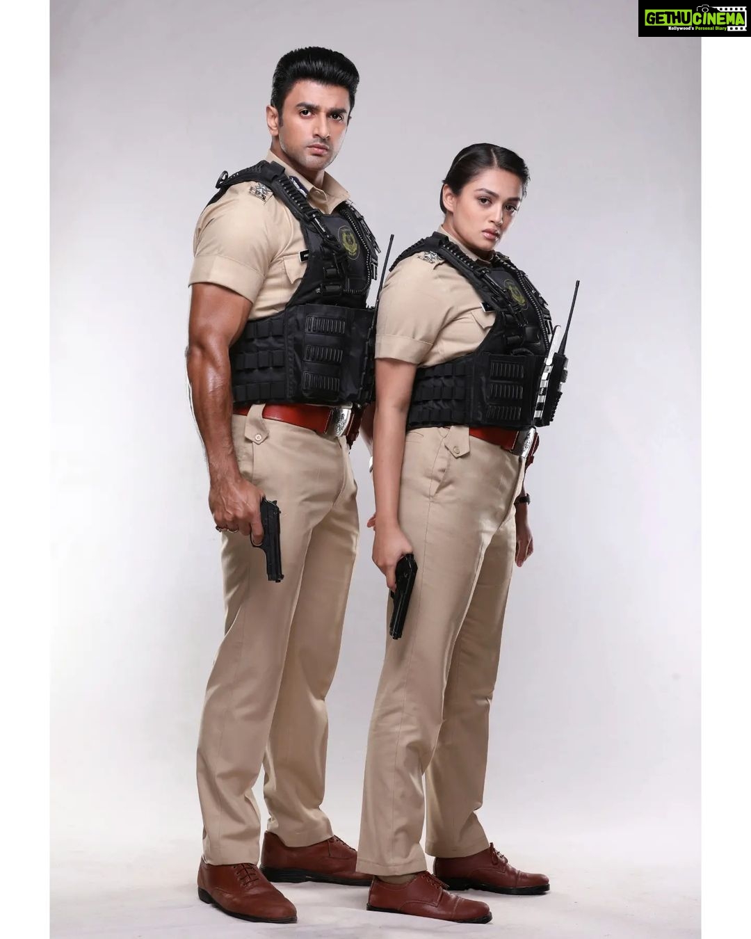 Samiksha Jaiswal Instagram - SUGANDHA AND AYUSHMAN ARE COMING ON YOUR SCREENS! Watch "CONTROL ROOM" every Saturday and Sunday only on Dangal. @yashpatnaikofficial @dangal_tv_channel @nishantsinghm_official #acp #policeofficer #dangal