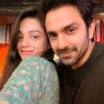Samiksha Jaiswal Instagram - Mumbai mein aapka swagat hai😂😂😂😂🤟. . . .. #sunnysachdeva #samikshajaiswal #selfie #mandatory #zindagikimehak #zkm #mehek #mandhar #friendship #friendshipgoals #ting Mumbai, Maharashtra